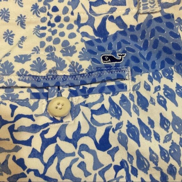 Vineyard Vines Shell Pattern Blue / White Shorts - Picture 5 of 6